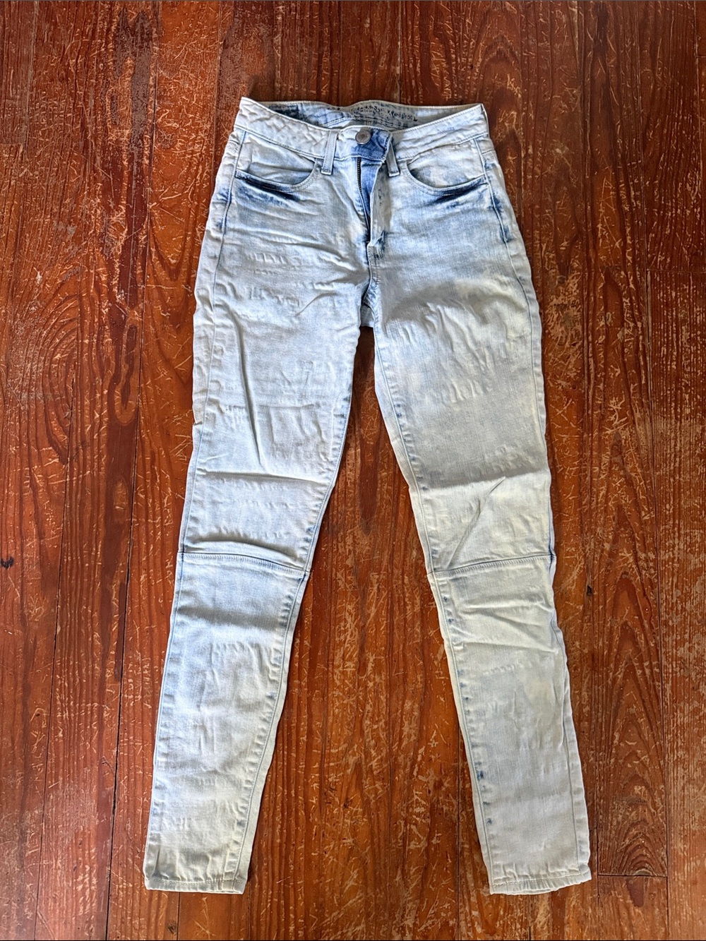 Light Wash/bleached Women’s Skinny Jeans - American Eagle Outfitters